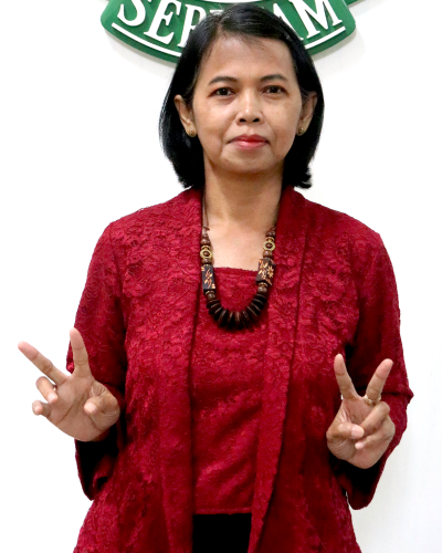 Maria Sri Tumpuk, M.Pd